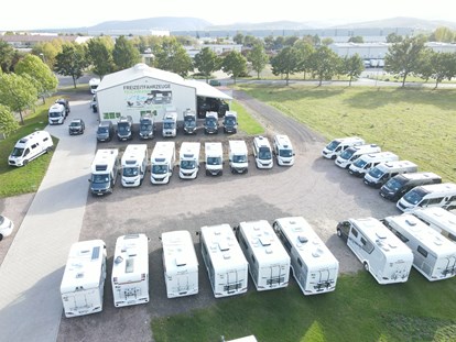 Caravan dealer - Verkauf Reisemobil Aufbautyp: Integriert - Germany - Freizeitfahrzeuge-Teichmann