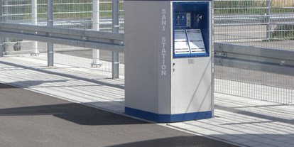 Caravan dealer - Verkauf Reisemobil Aufbautyp: Alkoven - Baden-Württemberg - Sanitär - Station - Ernst Caravan & Freizeit Center GmbH
