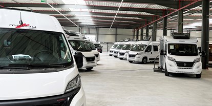 Caravan dealer - Markenvertretung: Hobby - Ausstellung Reisemobile und Vans - Caravan Center Bocholt