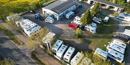 Wohnwagenhändler - Verkauf Reisemobil Aufbautyp: Teilintegriert - Deutschland - Luftbild - Caravaning Nord e.K.