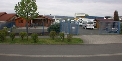 Caravan dealer - Verkauf Reisemobil Aufbautyp: Alkoven - Hesse - Unser Firmengelände - Wohnmobile & Wohnwagen Jens Noll