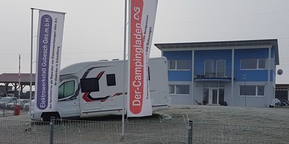 Wohnwagenhändler - Verkauf Zelte - Der-Campingladen Aussenansicht - Der- Campingladen OG