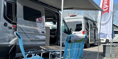 Caravan dealer - Verkauf Reisemobil Aufbautyp: Teilintegriert - North Rhine-Westphalia - Albers Mobile GmbH