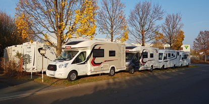 Wohnwagenhändler - Verkauf Zelte - Sachsen - ...einfach zu viele Fahrzeuge - CarWo