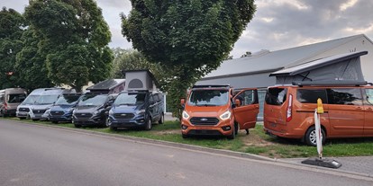 Caravan dealer - Markenvertretung: Eura Mobil - Germany - sagt Alltag ich will Freizeit.  Randger 490 oder 530 ein MUSS - CarWo