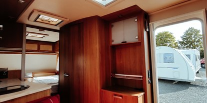 Wohnwagenhändler - Bordtoilette - Caravan-Center Jens Patzer  Knaus Azur 500 ES