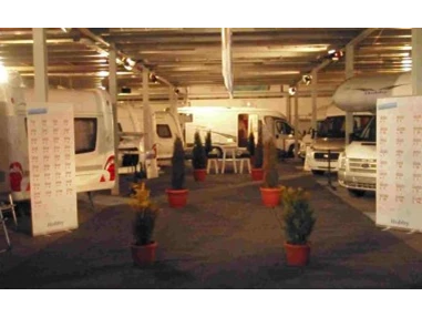 Wohnmobilhändler: Caravan-Company Wolfrum