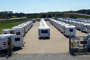 Wohnmobilhändler: Quelle: http://www.le-camping.dk/ - LE Camping