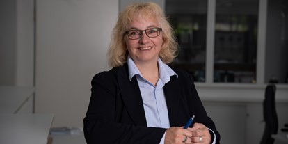 Wohnwagenhändler - Servicepartner: ALDE - Petra Mahlke
Service und Vertriebsassistentin
im Bereich Reisemobile  - Premium Mobile Kuntz GmbH