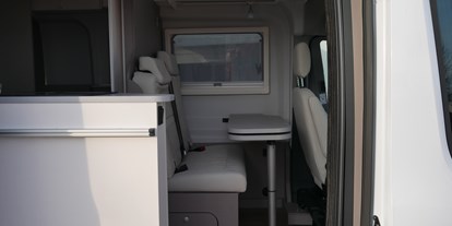 Caravan dealer - Fahrzeugzustand: gebraucht - Freizeitfahrzeuge-Teichmann Etrusco CV 600 DF 4x4 sofort "AKTIONSPREIS"