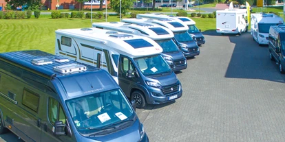 Caravan dealer - Verkauf Reisemobil Aufbautyp: Kastenwagen - Premium Mobile Kuntz GmbH
