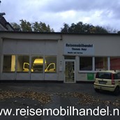 Wohnmobilhändler - In Unserer Halle in Wuppertal bieten unseren Kunden den kompletten Service rund ums Reisemobil an. - Reisemobilhandel Thomas Mayr