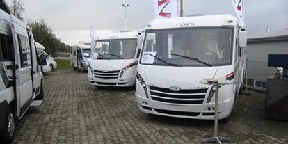 Wohnwagenhändler - Verkauf Reisemobil Aufbautyp: Kleinbus - Österreich - Widhalm Car