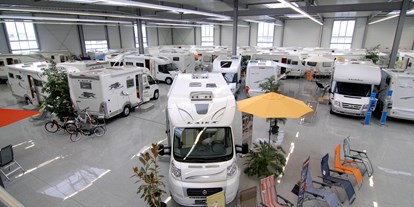 Caravan dealer - Verkauf Reisemobil Aufbautyp: Teilintegriert - Baden-Württemberg - Ernst Caravan & Freizeit Center GmbH