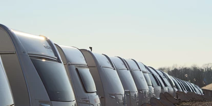 Caravan dealer - Verkauf Reisemobil Aufbautyp: Kastenwagen - Bei uns finden Sie sicher den passenden Wohnwagen! - Ostsee Campingpartner KG