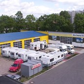 RV dealer - Werkstatt und Fahrzeughalle - Zebra Caravan
