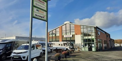Caravan dealer - Verkauf Reisemobil Aufbautyp: Kastenwagen - Köln, Bonn, Eifel ... - Camping Oase Kerpen GmbH