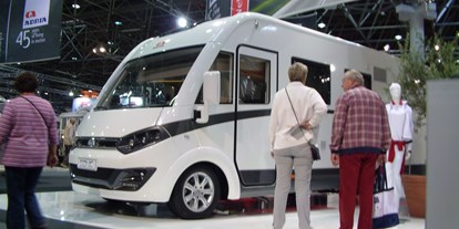 Caravan dealer - Verkauf Reisemobil Aufbautyp: Integriert - Region Schwaben - Messe - Eder GmbH Wohnmobile und Wohnwagen