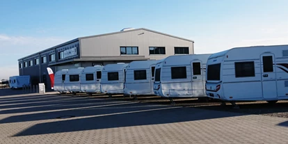 Caravan dealer - Verkauf Reisemobil Aufbautyp: Kastenwagen - Caravanklinik Brockmann