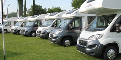 Wohnwagenhändler - Vermietung Reisemobil - Schmerikon - Beschreibungstext für das Bild - Caravan-holidays