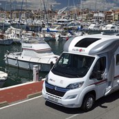 RV dealer - Unsere Fahrzeuge garantieren grenzenlosen Fahrspaß und erholsamen Urlaub - Aurora Wohnmobile