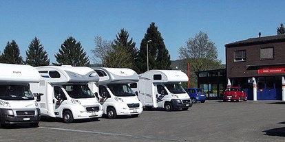 Caravan dealer - Serviceinspektion - Schwarzwald - Grosser Ausstellungsplatz mit angeschlossener auf Fiat spezialisierter Garage - Vogel Wohnmobile