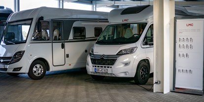 Caravan dealer - Verkauf Reisemobil Aufbautyp: Kastenwagen - Nordseeküste - A. C. Dehne GmbH