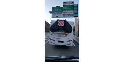 Wohnwagenhändler - Unfallinstandsetzung - Testfahrt mit eingebauter Vollluftfederung durch die Pyrenäen,... - VAN - STORE GOLDSCHMITT PREMIUMPARTNER