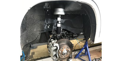 Wohnwagenhändler - Reparatur Wohnwagen - Vollluftfederbein der 4 Kanal Luftfederung mit Air Drive Control in einem Fiat Ducato  - VAN - STORE GOLDSCHMITT PREMIUMPARTNER