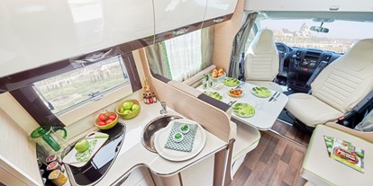 Caravan dealer - Verkauf Reisemobil Aufbautyp: Integriert - Austria - Scheiber Reisemobile