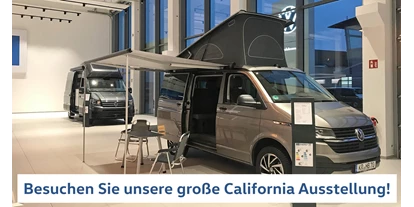 Caravan dealer - Verkauf Reisemobil Aufbautyp: Kastenwagen - California Wohnmobil Ausstellung von Volkswagen Borgmann Krefeld. - VW Nutzfahrzeuge Borgmann