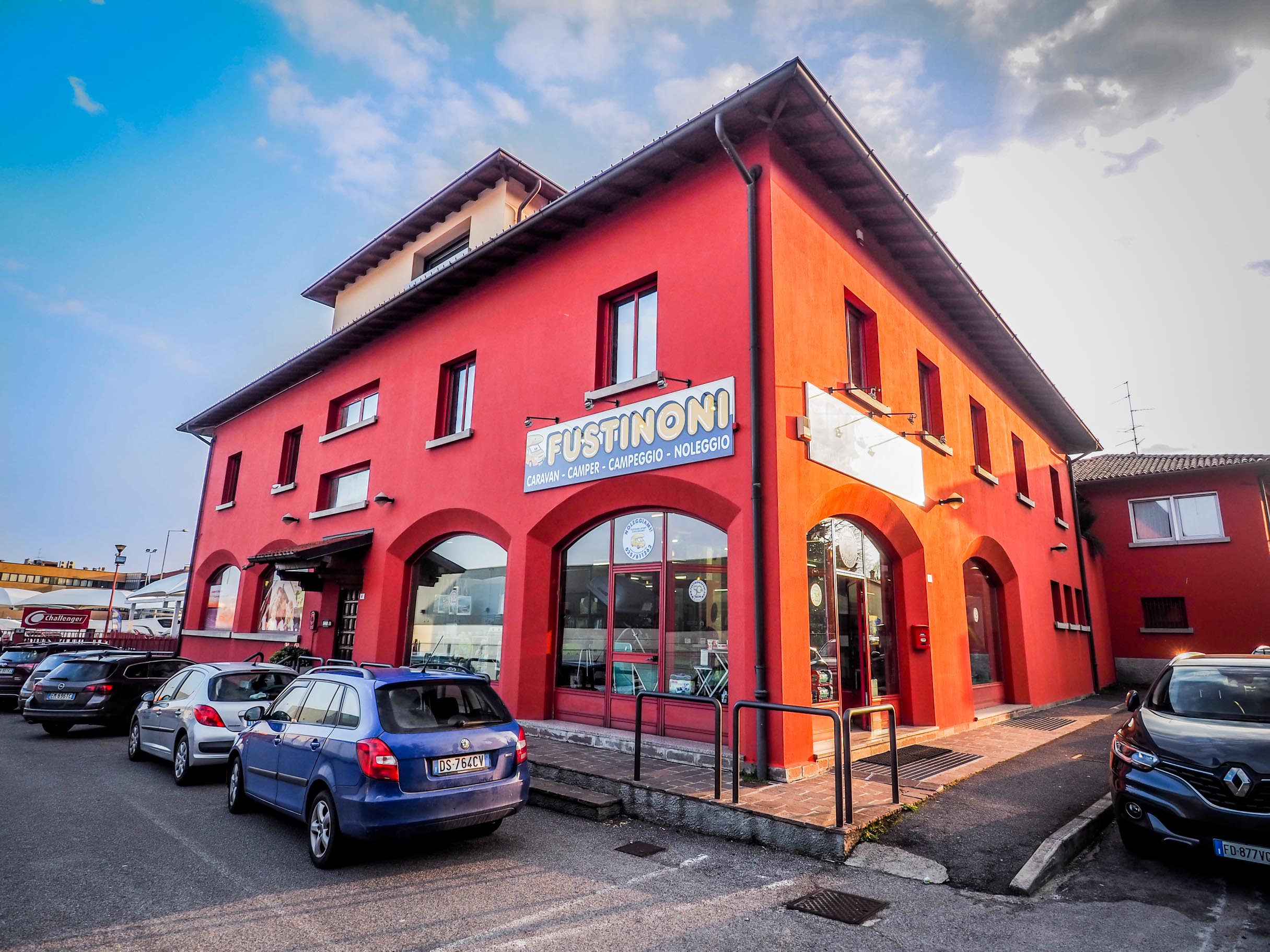 Wohnmobilhändler - FUSTINONI SPORT