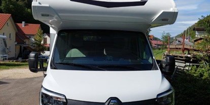 Caravan dealer - Aufbauart: Alkoven - Wohnmobile Röder Ahorn Canada AD