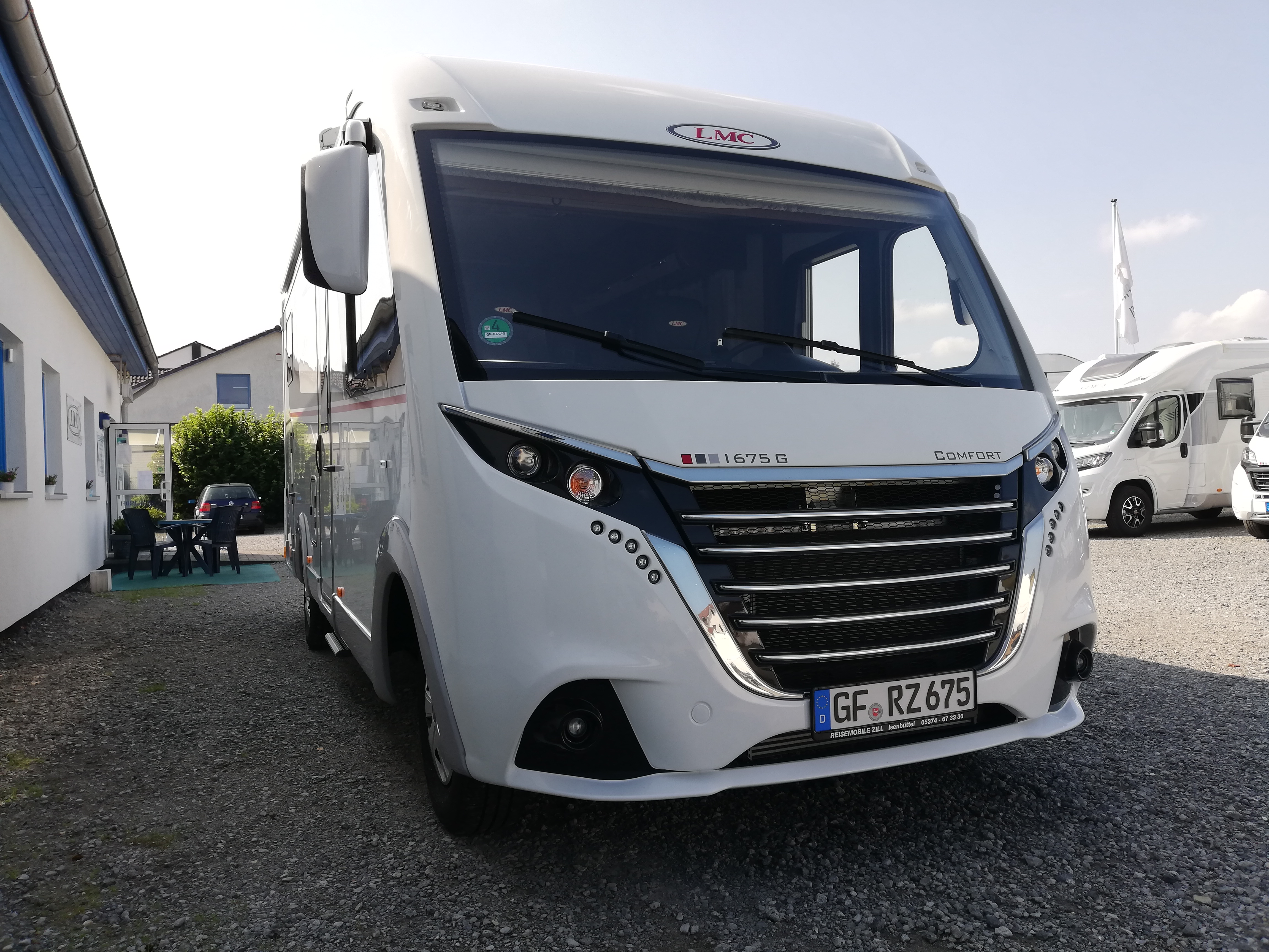 Wohnmobilhändler - LMC - Explorer I 675 G Comfort