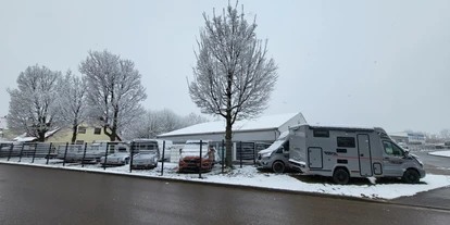 Caravan dealer - Markenvertretung: Sterckeman - Germany - Schnee ...schnell ein Foto gemacht - CarWo