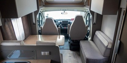 Caravan dealer - Dusche - Wohnmobile Röder LMC H 630 G