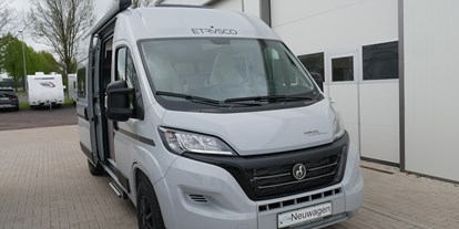 Caravan dealer - Germany - Freizeitfahrzeuge-Teichmann ETRUSCO CV 600 BB Complete Selection
