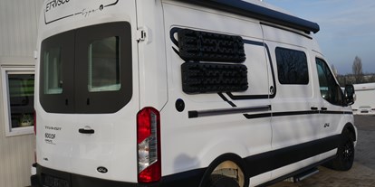 Caravan dealer - Aufbauart: Kastenwagen - Freizeitfahrzeuge-Teichmann Etrusco CV 600 DF 4x4 sofort "AKTIONSPREIS"