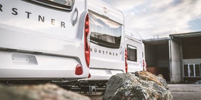 Caravan dealer - am Wochenende erreichbar - Styria - Große Auswahl an Lagerfahrzeuge  - A.M.C. Strohmeier