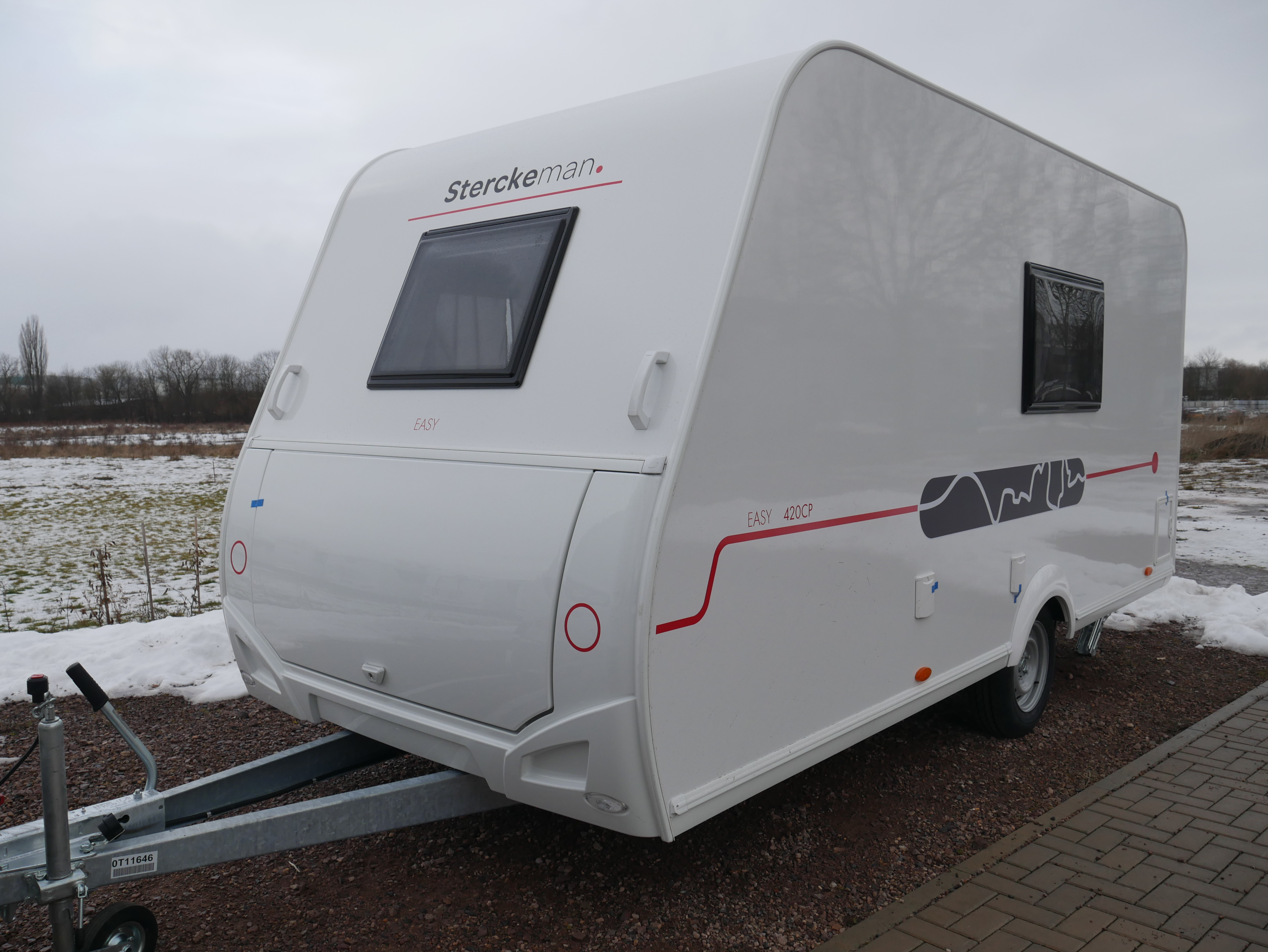 Wohnmobilhändler - Wohnwagen Sterckeman 420 CP Easy Neufahrzeug sofort verfügbar !!! inkl. Markise, Truma Mover und Lithiumbatterie !!!