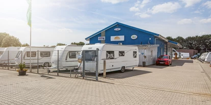 Caravan dealer - Verkauf Reisemobil Aufbautyp: Kastenwagen - Caravan Center Gommer & Berends GmbH 