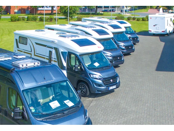 Wohnmobilhändler: Premium Mobile Kuntz GmbH