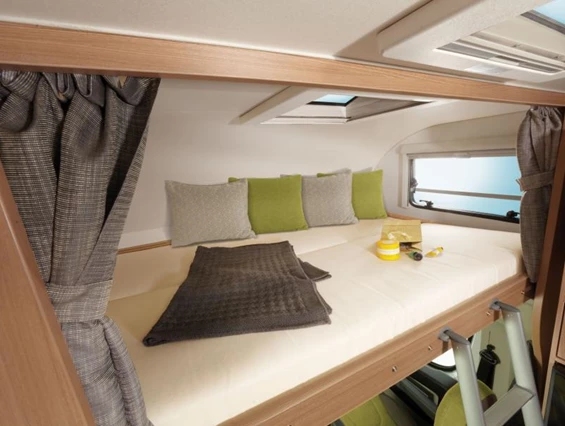 Wohnmobilhändler: Wohnmobil günstig mieten mit Alkoven bei Albcamper.de - AlbCamper Wohnmobilvermietung, Wohnmobil mieten
