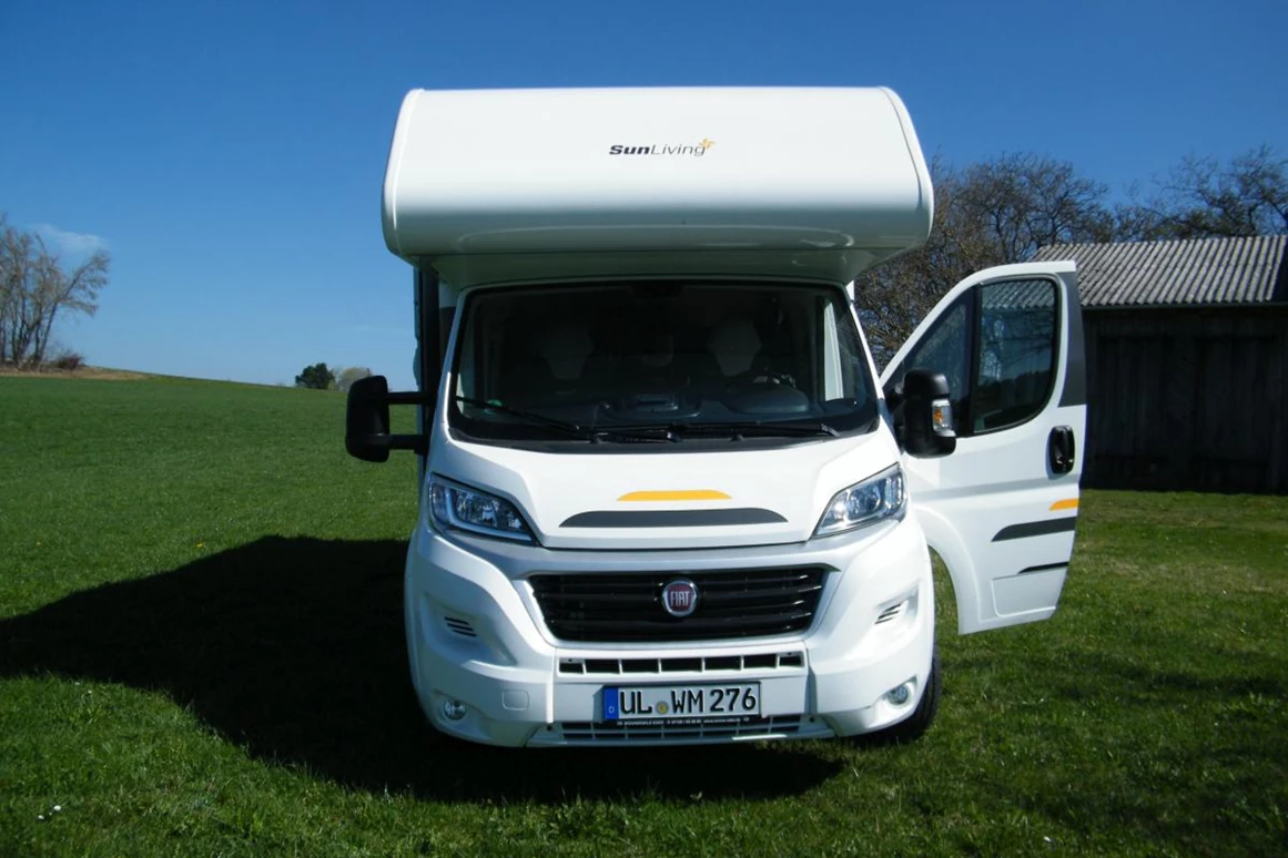 Wohnmobilhändler: Wohnmobil günstig mieten bei AlbCamper zwischen Ulm und Stuttgart - AlbCamper Wohnmobilvermietung, Wohnmobil mieten