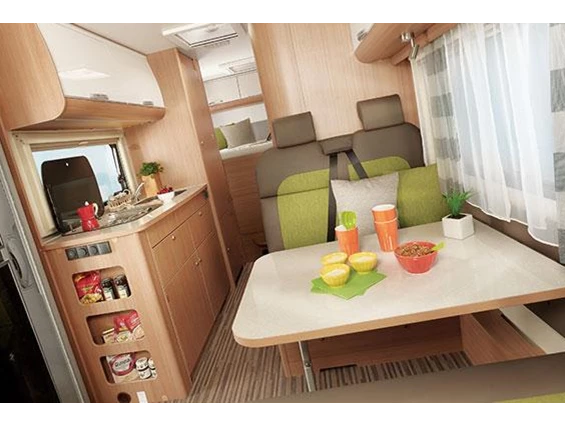 Wohnmobilhändler: Wohnmobilvermietung mit Alkoven - AlbCamper Wohnmobilvermietung, Wohnmobil mieten