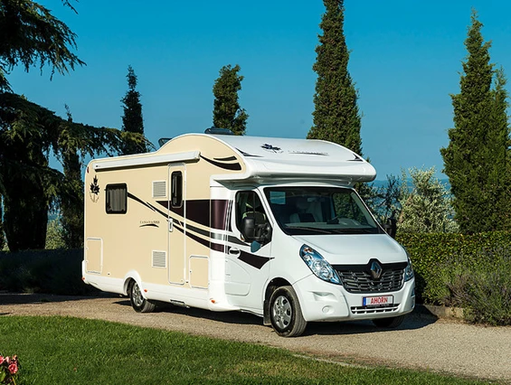 Wohnmobilhändler: Ahorn Canda TQ mieten zwischen Ulm und Stuttgart - AlbCamper Wohnmobilvermietung, Wohnmobil mieten