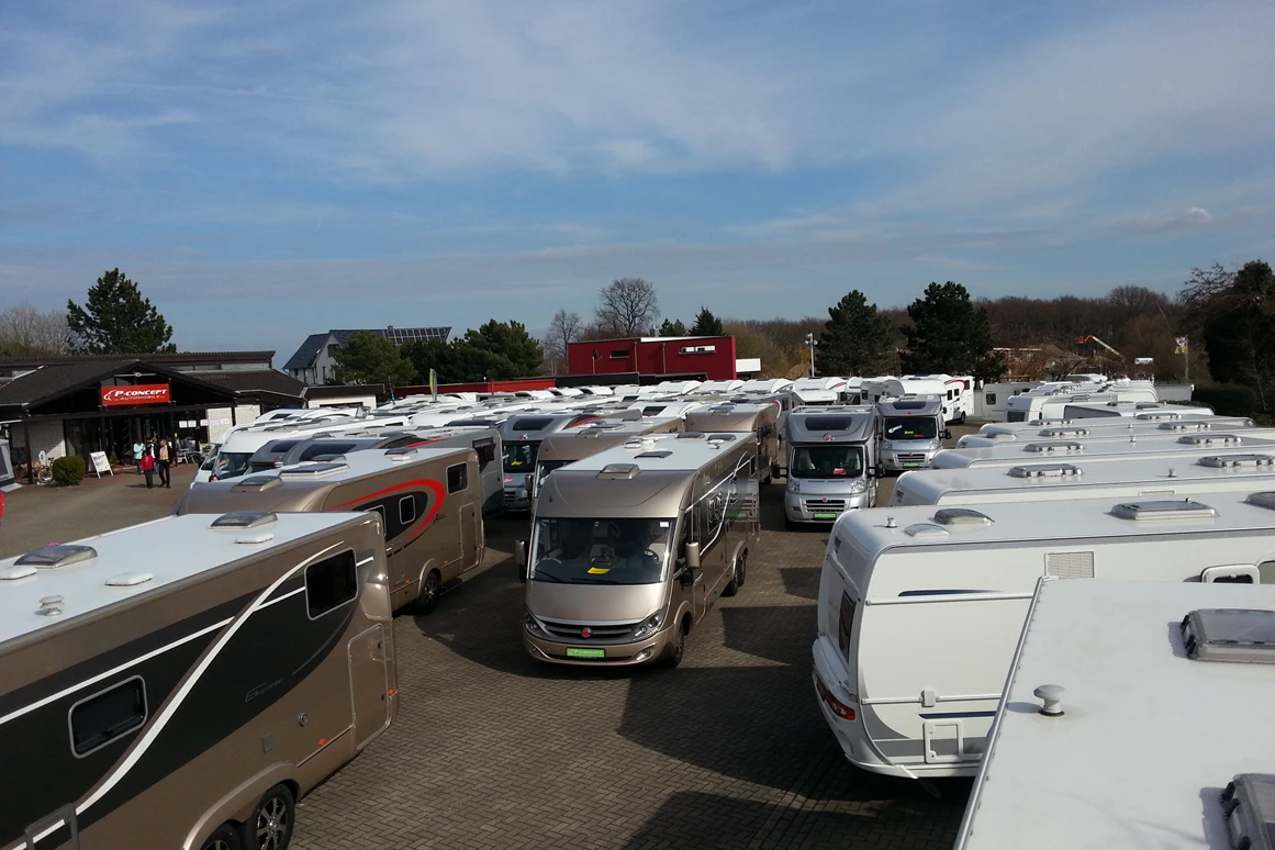 Wohnmobilhändler: P-concept Reisemobile