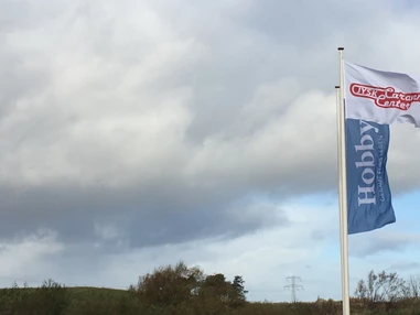 Wohnmobilhändler: Wir sind Händler von Hobby, Knaus, Fendt, T@B, Vega Caravans sowie Ahorn und Hobby Reisemobilen und Vans - Jysk Caravan Center
