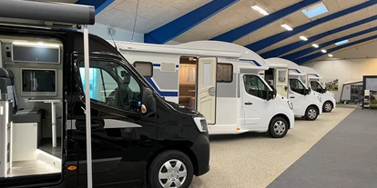 Wohnwagenhändler - Verkauf Reisemobil Aufbautyp: Alkoven - Wir sind Händler von Hobby, Knaus, Fendt, T@B, Vega Caravans sowie Ahorn und Hobby Reisemobilen und Vans - Jysk Caravan Center