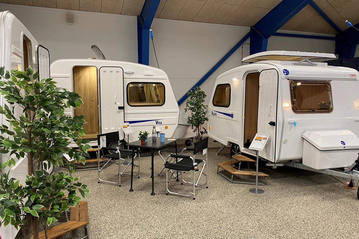 Wohnmobilhändler: Wir sind Händler von Hobby, Knaus, Fendt, T@B, Vega Caravans sowie Ahorn und Hobby Reisemobilen und Vans - Jysk Caravan Center